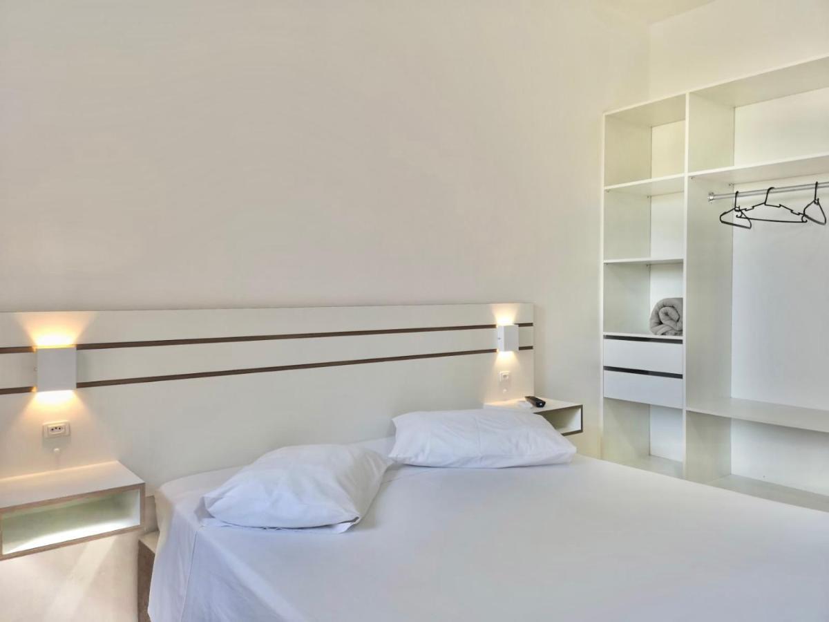גוברנדור סלסו רמוס Residencial Las Rocas I מראה חיצוני תמונה